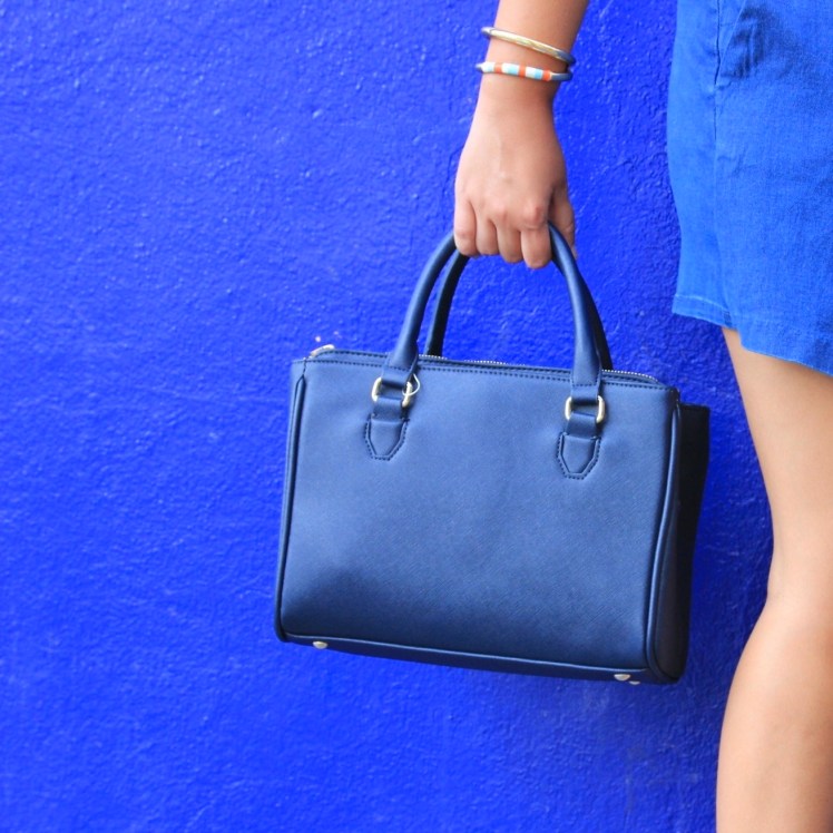 bolso azul Zara