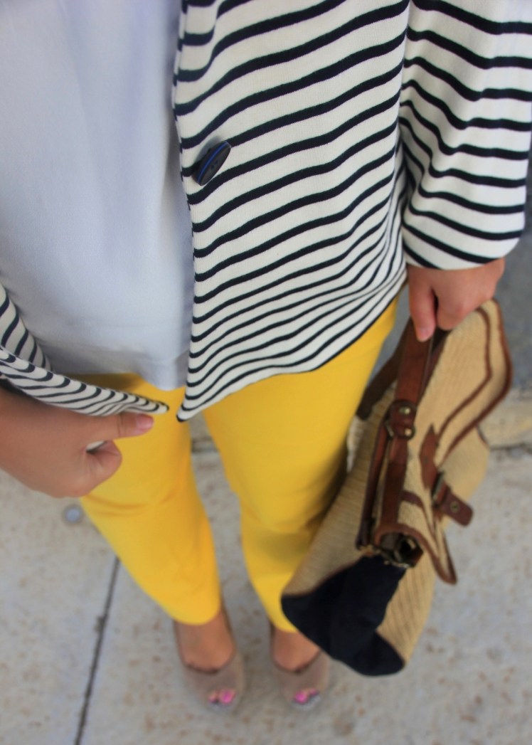 n.rayas marineras y amarillo