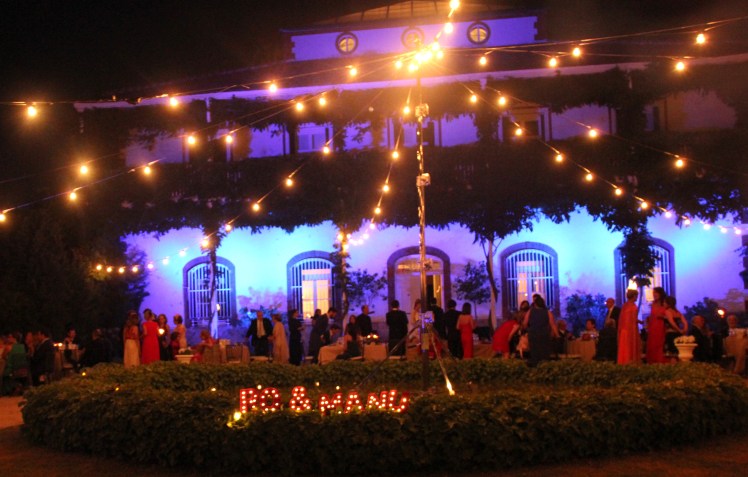 lights wedding night